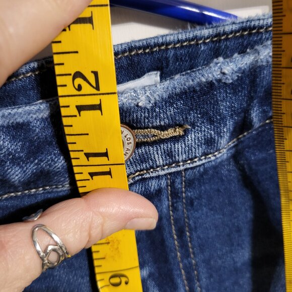 WOMANS KANCAN HIGH RISE DISTRESSED JEAN CAPRIS SZ 32 - Picture 9 of 10